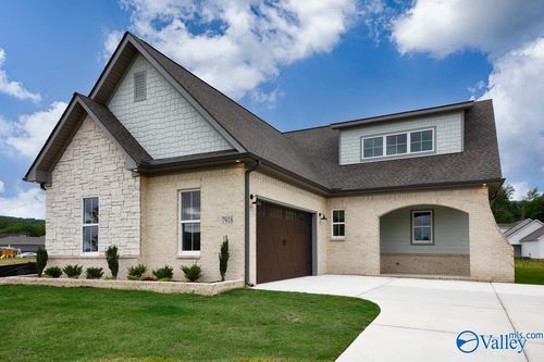7918 Autumn Glen Drive Se, Owens Cross Roads, AL, 35763 | Card Image
