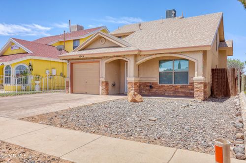3749 Leticia St, El Paso, TX, 79936-2752 | Card Image