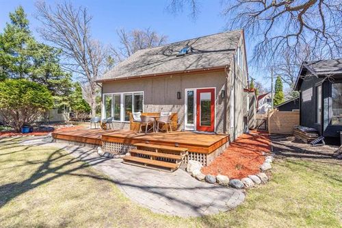 147 Wildwood Park, Winnipeg, MB, R3T0E1 | Card Image