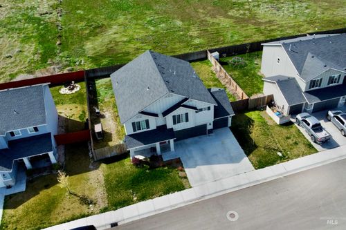 895 Sw Miner St, Mountain Home, ID, 83647-2615 | Card Image