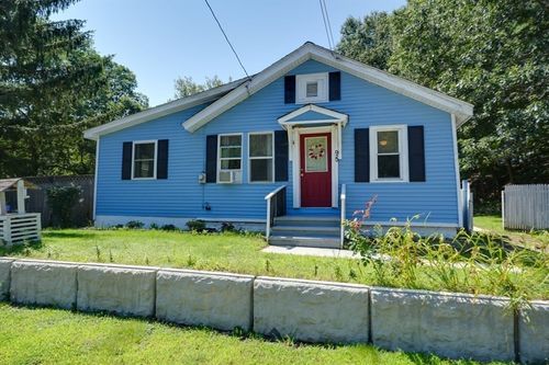 95 Charlton St, Oxford, MA, 01540-2003 | Card Image