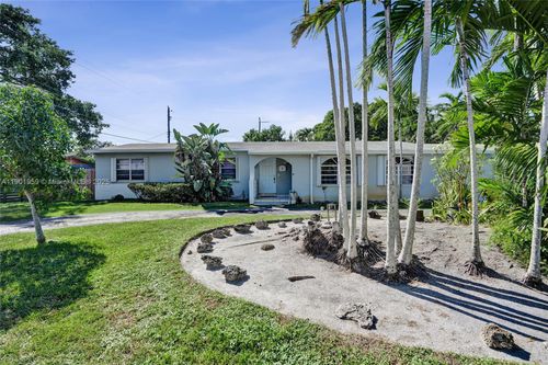 6300 Sw 62nd Pl, South Miami, FL, 33143-2132 | Card Image