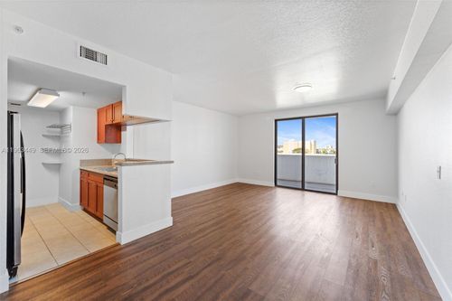 apt-502-36 Nw 6th Ave, Miami, FL, 33128-1564 | Card Image