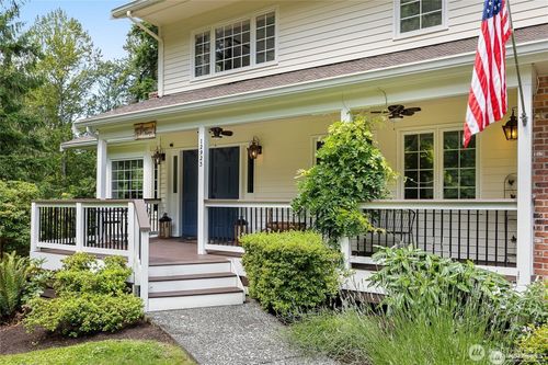 12925 206th Ave Ne, Woodinville, WA, 98077-7652 | Card Image