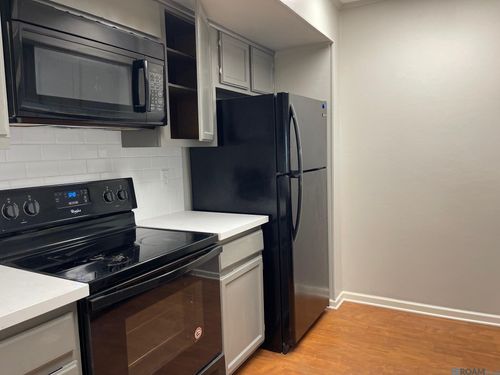 2122 Stonehenge Ave, Baton Rouge, LA, 70820-4623 | Card Image