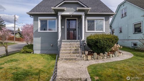 1601 Virginia Ave, Everett, WA, 98201-1703 | Card Image