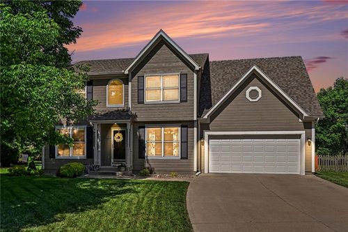 7523 N Skiles Ct, Kansas City, MO, 64158-4421 | Card Image