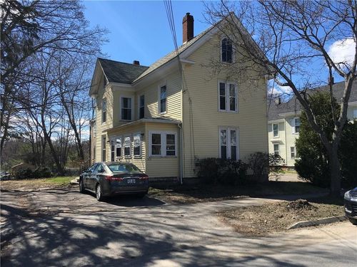 312 Essex St, Bangor, ME, 04401-4051 | Card Image