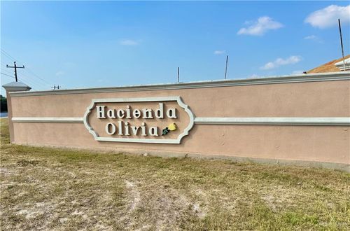 808 Olivia Dr, Mercedes, TX, 78570-2686 | Card Image