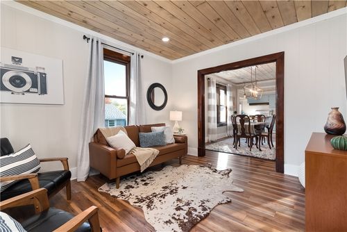 5540 Grubbs Rd, Gibsonia, PA, 15044-9769 | Card Image