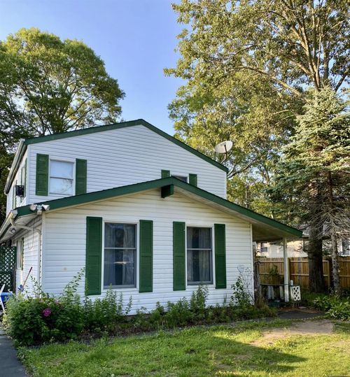 17 Lee Pl, Mastic, NY, 11950-2709 | Card Image