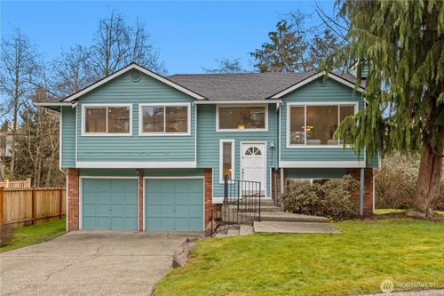 15010 87th Ave Ne, Kenmore, WA, 98028-4756 | Card Image