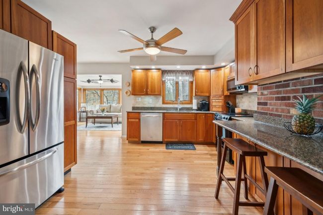 211 Oak Ln, House other with 3 bedrooms, 3 bathrooms and null parking in TABERNACLE NJ | Image 7