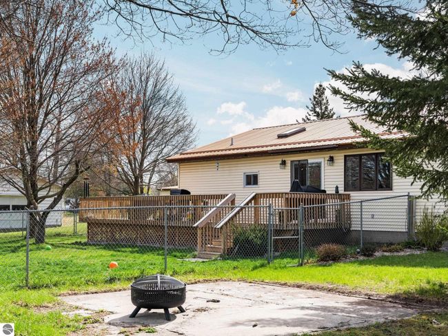 431 E Bittner Ave, House other with 3 bedrooms, 2 bathrooms and null parking in Reed City MI | Image 20
