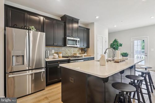 11220 Meridian Hill Way, UPPER MARLBORO, MD, 20772-4064 | Card Image