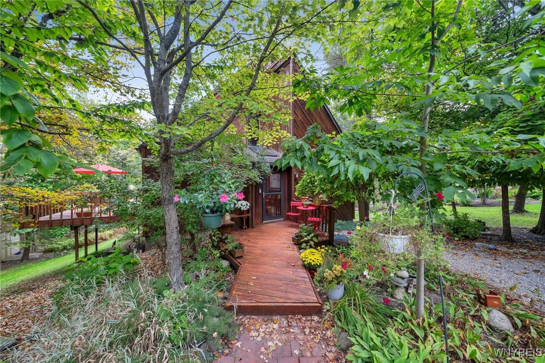 Elmwood Ave, East Aurora, NY 14052