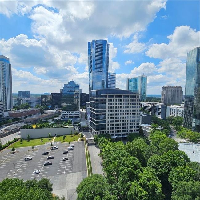 APT-1714 - 3334 Peachtree Rd Ne, Condo with 1 bedrooms, 1 bathrooms and 1 parking in Atlanta GA | Image 26