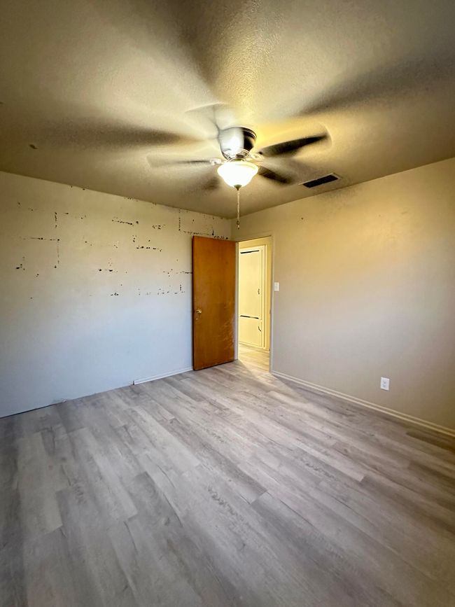 740 S 11 Th St, House other with 4 bedrooms, 2 bathrooms and null parking in Slaton TX | Image 13