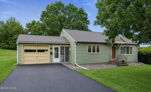 16 Anthony St, Adams, MA, 01220-1504 | Card Image