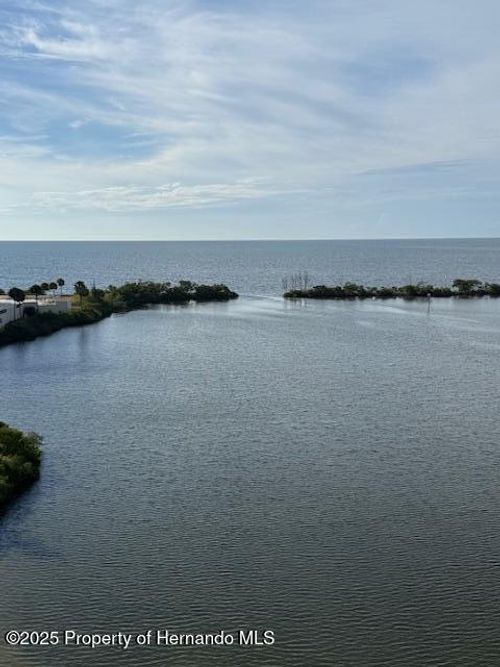 6035 Sea Ranch Dr, Hudson, FL, 34667-1526 | Card Image