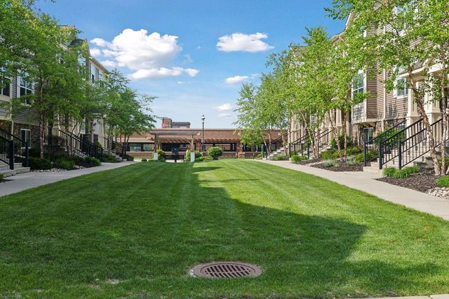8949 Sw Village Loop, Townhouse with 3 bedrooms, 3 bathrooms and null parking in Chanhassen MN | Image 41