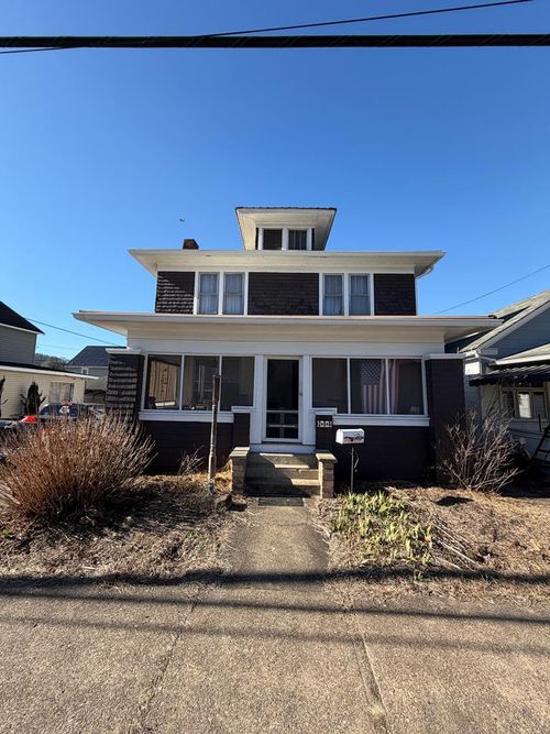 218 S Wells Street, Sistersville, WV, 26175 | Card Image