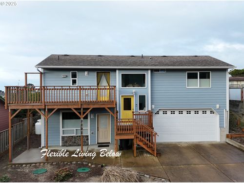 2202 Nw Mokmak Lake Dr, Waldport, OR, 97394-9352 | Card Image