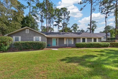 2117 Northwood Cir, Valdosta, GA, 31602-2248 | Card Image