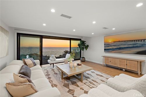 37 Blue Lagoon, Laguna Beach, CA, 92651-4215 | Card Image