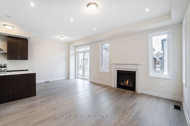 637 Etheridge Ave, House other with 4 bedrooms, 3 bathrooms and 1 parking in Milton ON | Image 13