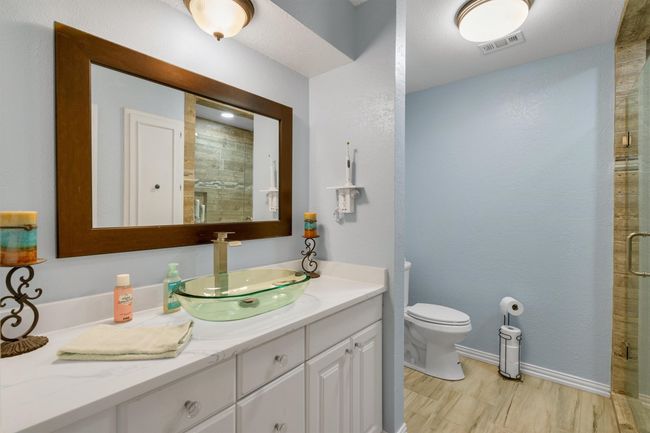 Primary bath | Image 22