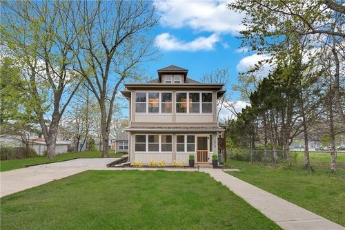 1610 S Northern Blvd, Independence, MO, 64052-3711 | Card Image