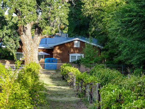 3821 Corrales Rd, Corrales, NM, 87048-9311 | Card Image