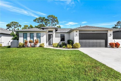 4634 Catalina Ln, BONITA SPRINGS, FL, 34134-7241 | Card Image