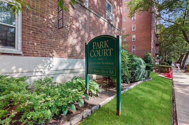 View of community / neighborhood sign | Image 21