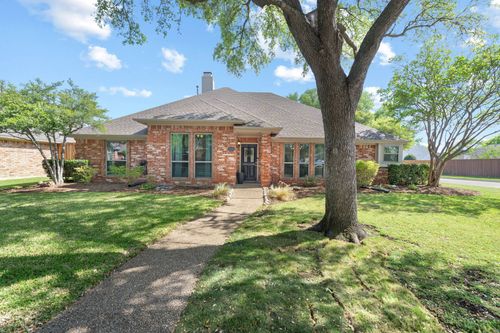 2424 Bowie Dr, Plano, TX, 75025-2353 | Card Image