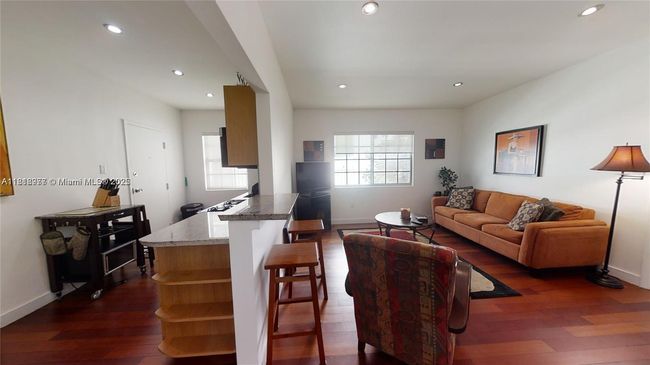 APT-12 - 815 Euclid Ave, Condo with 1 bedrooms, 1 bathrooms and null parking in Miami Beach FL | Image 5