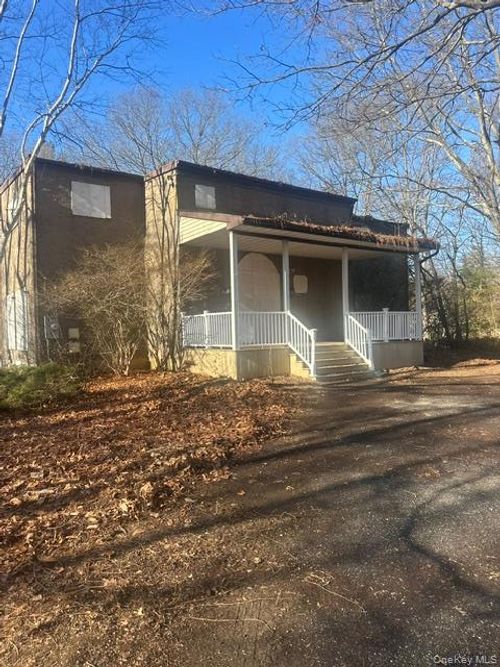 434 Meadow Rd, Kings Park, NY, 11754-5006 | Card Image