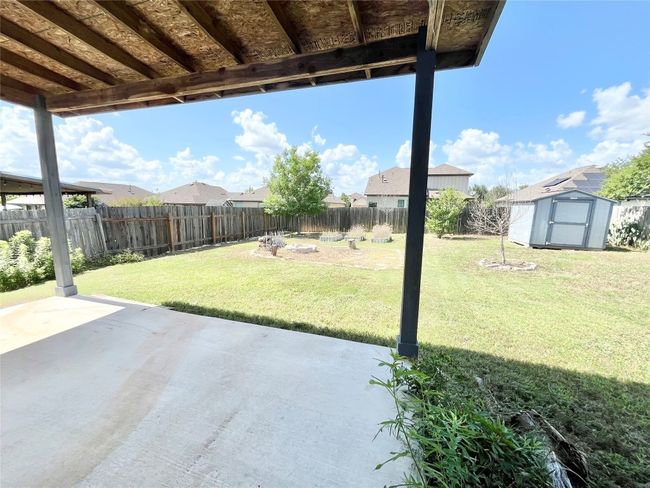 Specious back patio | Image 28