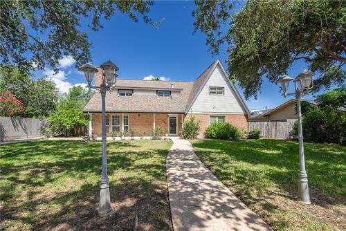 322 Glenmore St, Corpus Christi, TX, 78412-2725 | Card Image