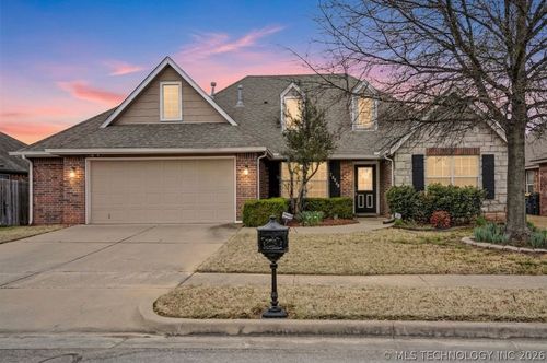 12528 Date St, Jenks, OK, 74037-1070 | Card Image