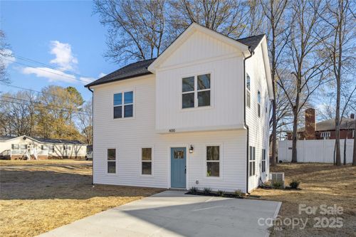 400 S Spargo St, Dallas, NC, 28034-2147 | Card Image