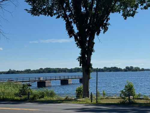 3 Edgewater Dr, Rouses Point, NY, 12979-1611 | Card Image