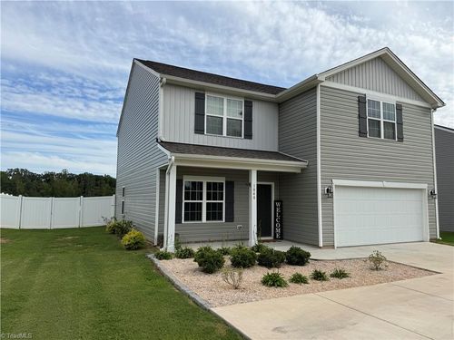 1048 Baileys Chapel Rd, Advance, NC, 27006-7147 | Card Image