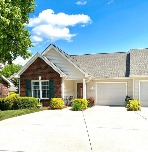 101 Keswick Ln, Mooresville, NC, 28117-8207 | Card Image