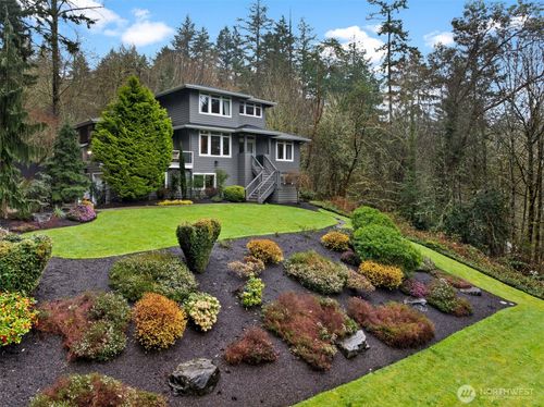 9811 Ridgeway Dr, Gig Harbor, WA, 98332-1040 | Card Image