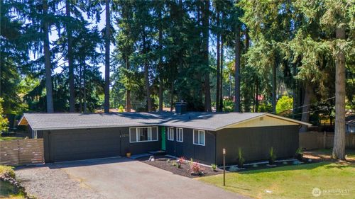 5215 68th Ave W, University Place, WA, 98467-2247 | Card Image