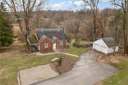 2 Beulah Ln, Penn Hills, PA, 15235-4101 | Card Image