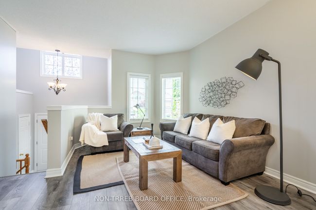 38 Pentland Rd, House other with 3 bedrooms, 3 bathrooms and 2 parking in Waterdown ON | Image 5