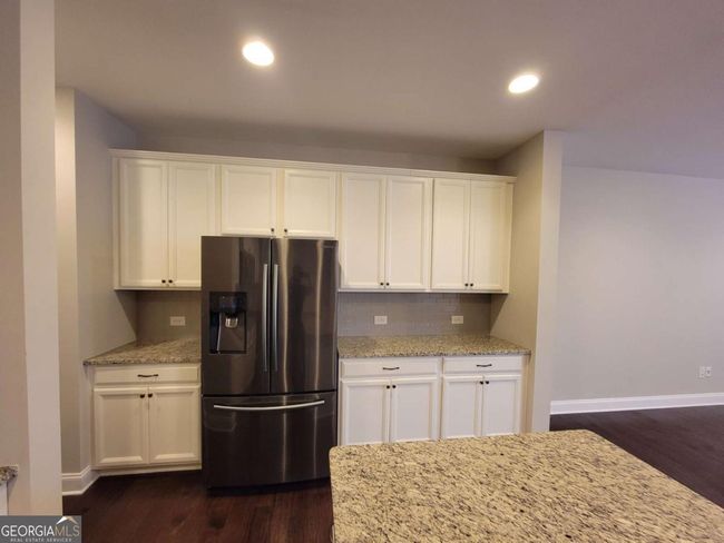 8265 Village Pl, Townhouse with 3 bedrooms, 3 bathrooms and 2 parking in Suwanee GA | Image 12